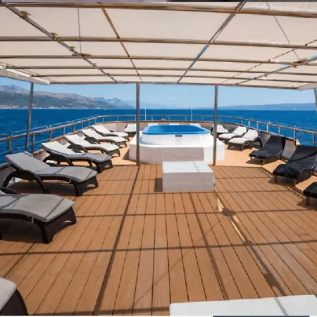 Gyr - Dalmatian Islands Cruise Split